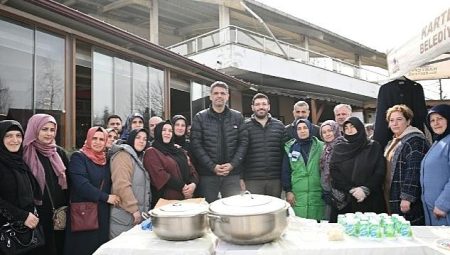 Kartepeli bayanlardan el emekleriyle dayanak