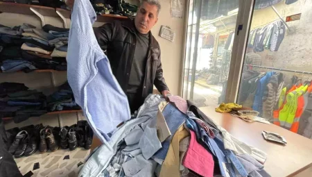 Elazığ’da Tarihi Bit Pazarında Kıyafet Satışı Ağırlaşıyor