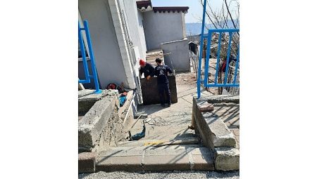 Vatandaş talep ediyor, Büyükşehir yapıyor